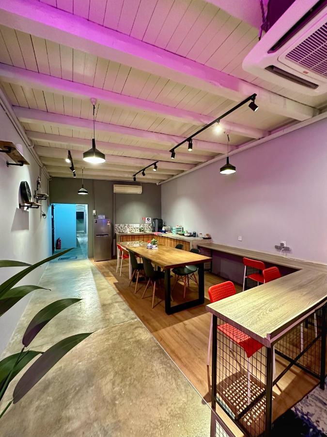 Swing & Pillows @ Beach Street George Town Exterior foto
