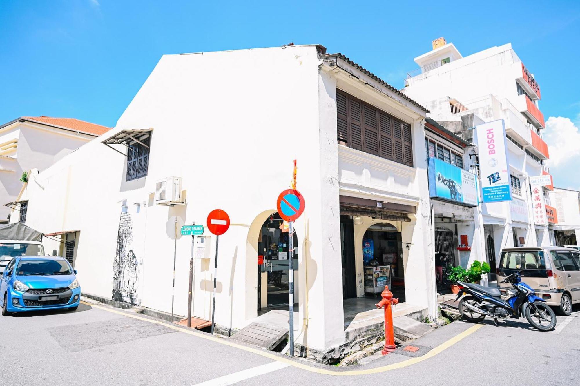Swing & Pillows @ Beach Street George Town Exterior foto